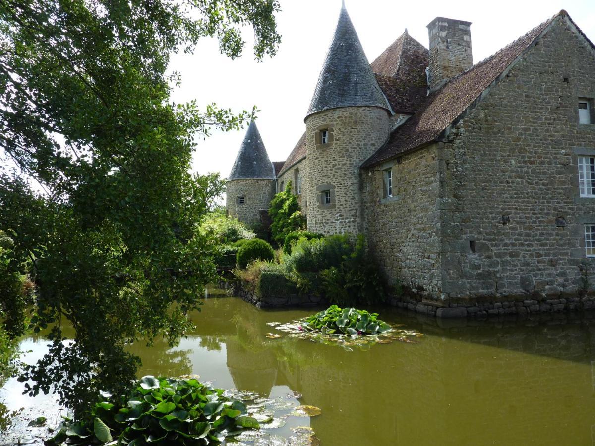 Domaine De L'Etre Bed & Breakfast Saint-Pierre-du-Regard Exterior photo